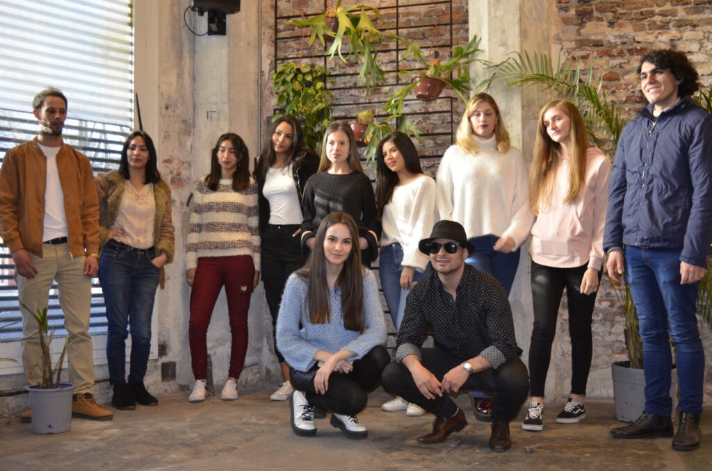 Sight Management Models -Acting