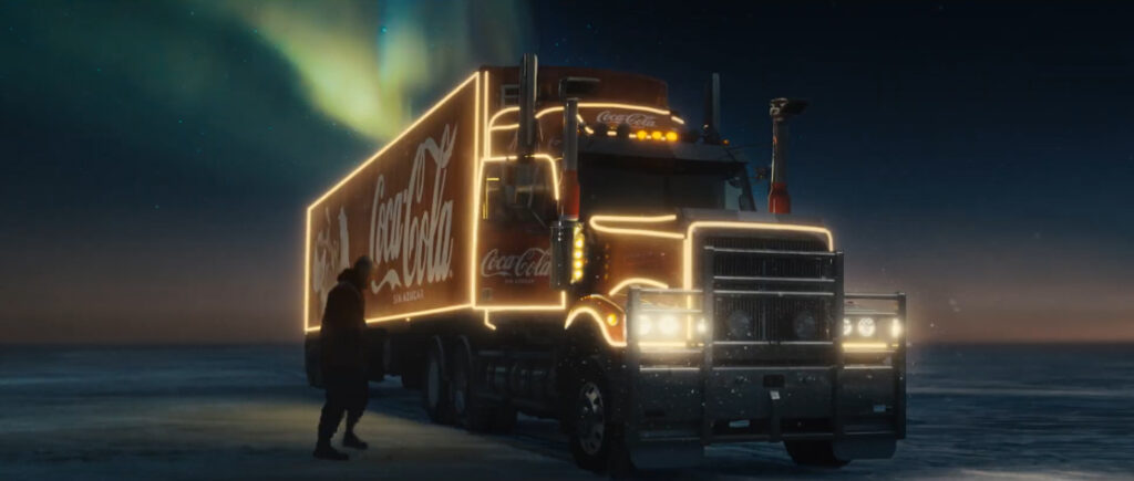 Como desde hace un siglo, Coca-Cola presenta su icónica campaña navideña