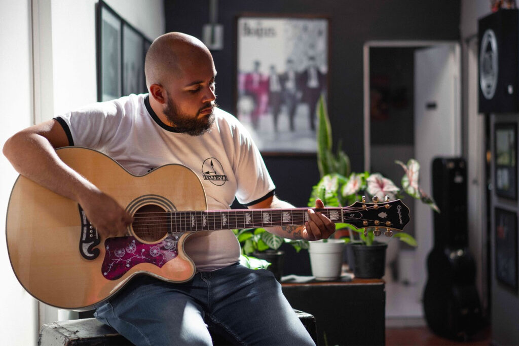 Pepe Cosme lanza ‘Maldición gitana’, una despedida sin anestesia