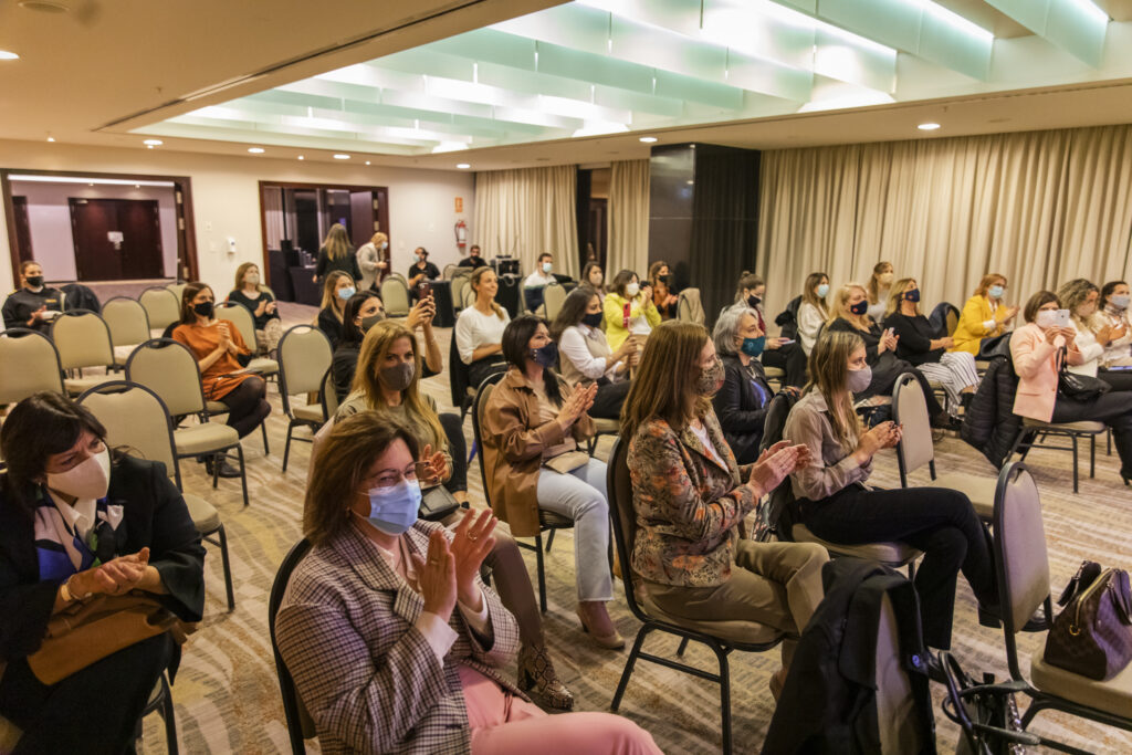 OMEU lanzó el programa “Más Ejecutivas” para reforzar el liderazgo y el talento femenino