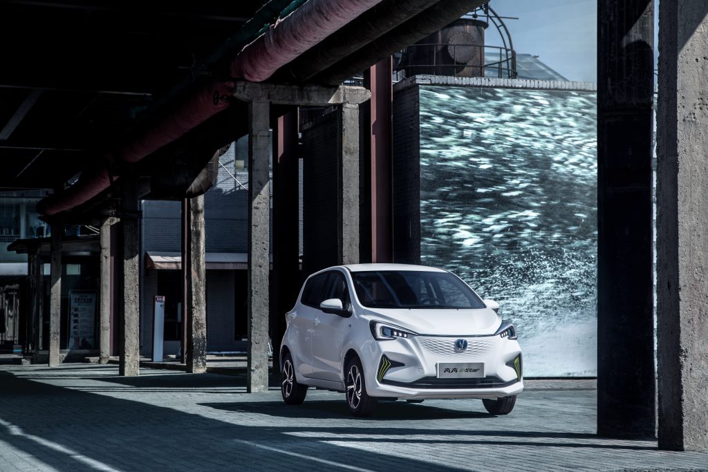 Changan conquista el mercado automotriz con su modelo E-Star 100% eléctrico