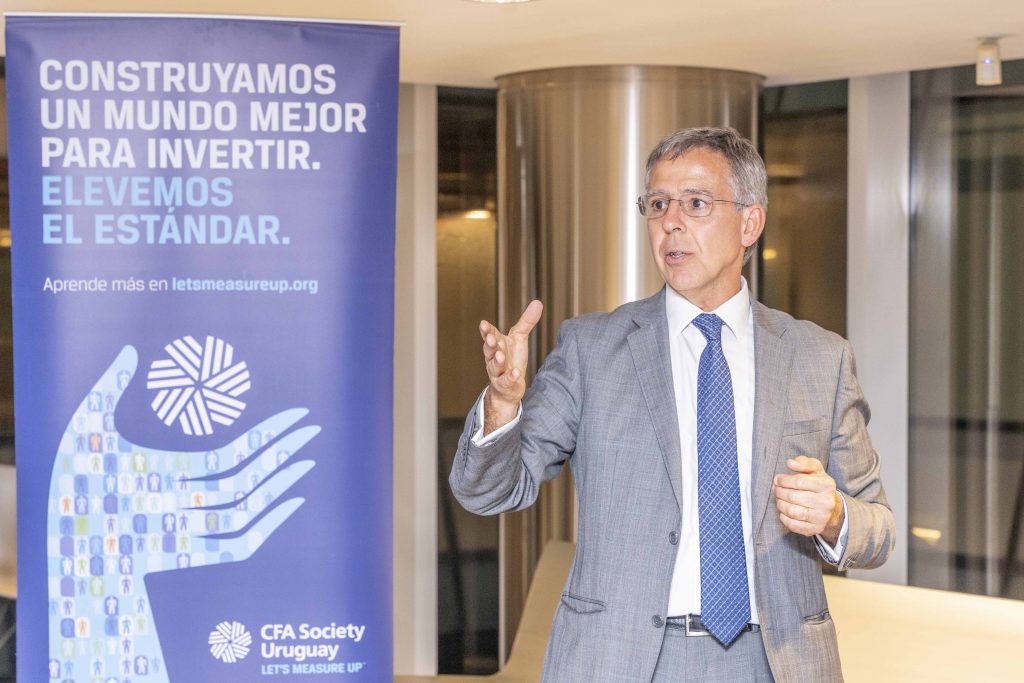 CFA Society Uruguay premiada como la sociedad más sobresaliente de menos de 150 miembros
