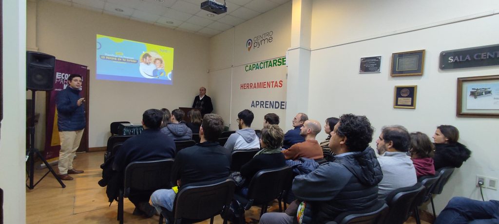 AFAP SURA acercó conceptos para entender más de economía en San José