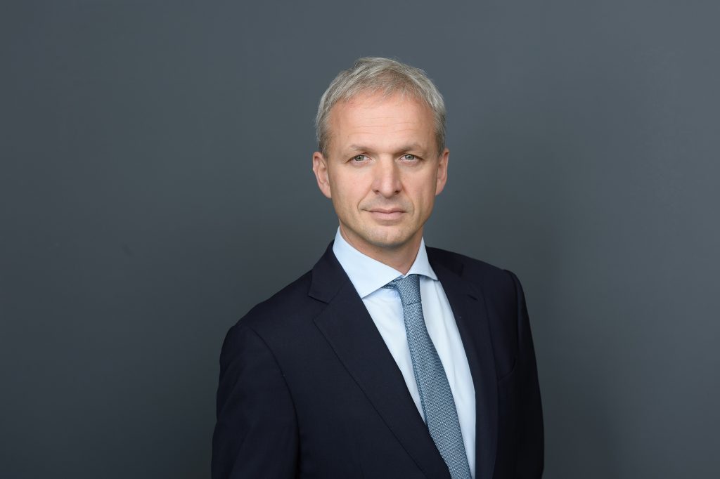 Gregoire Poux-Guillaume asumirá como el nuevo director ejecutivo de AkzoNobel
