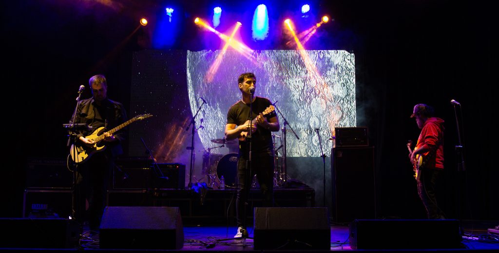 UFA abrió el show de la Bersuit y está nominada a mejor disco Pop en los Premios Graffiti