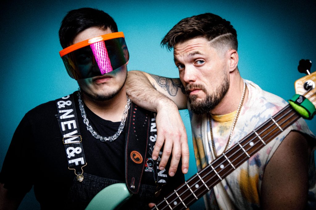 Steppin’ Cerca presenta «PUT IT ON ME»