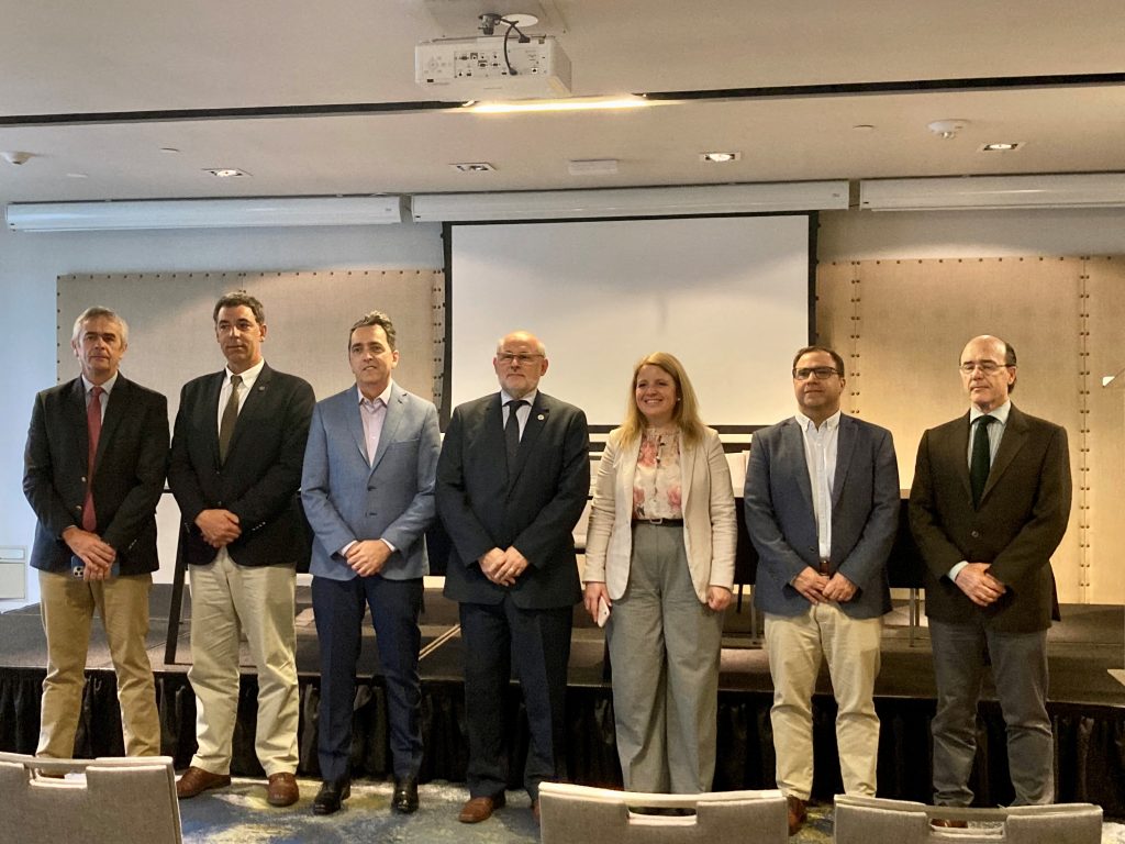 Cámaras empresariales presentaron la iniciativa Uruguay por el Conocimiento