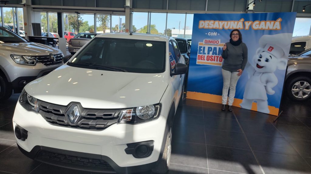 Bimbo ya entregó el primer auto cero kilómetro con la promoción “Desayuná y ganá”