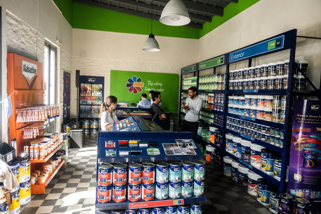 Centro Pinturerías abrió su primera franquicia en Uruguay