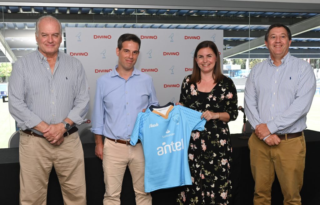 DIVINO FIRMA ACUERDO CON LA UNION DE RUGBY DEL URUGUAY