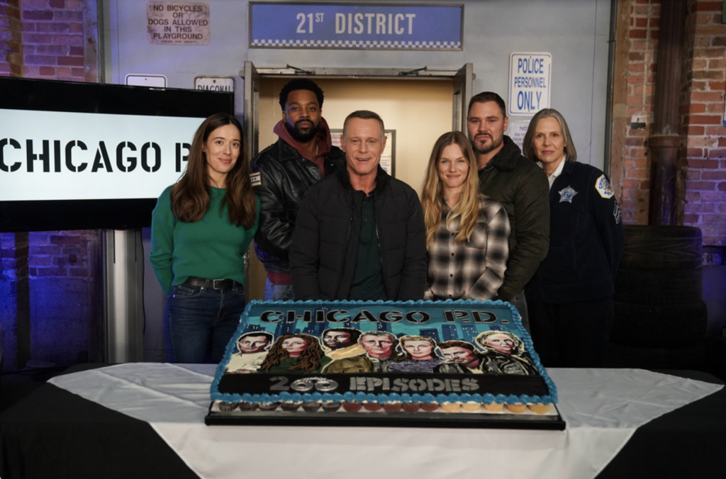 “CHICAGO P.D.” CELEBRA SU EPISODIO 200 CON UN ESTRENO QUE PROMETE DRAMA Y SUSPENSO  SIN LÍMITES