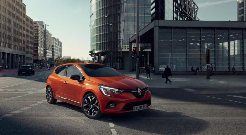 Renault propone potenciar las redes sociales con material creado por profesionales