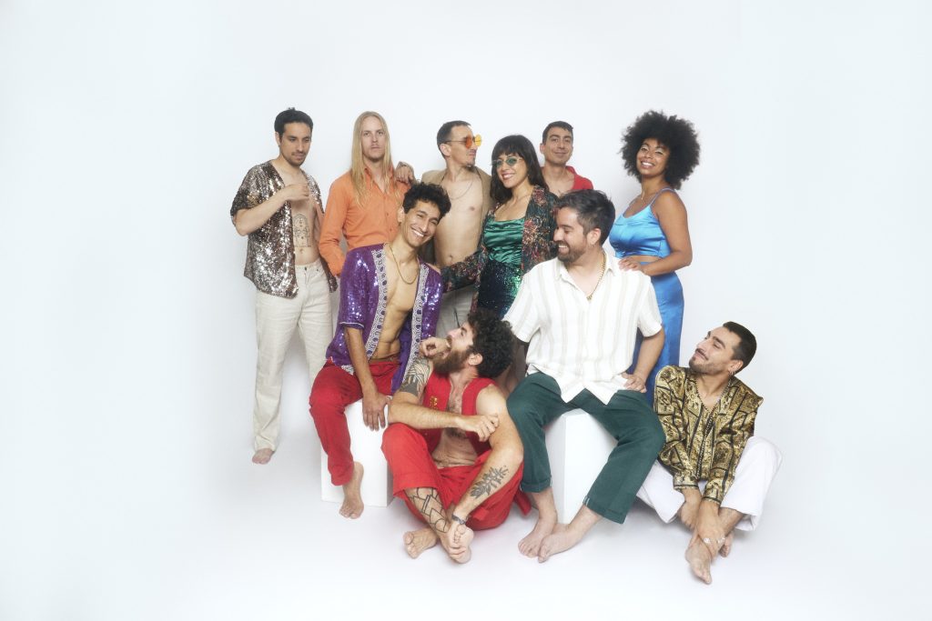 Newen Afrobeat estrena «Grietas», su quinto disco de estudio