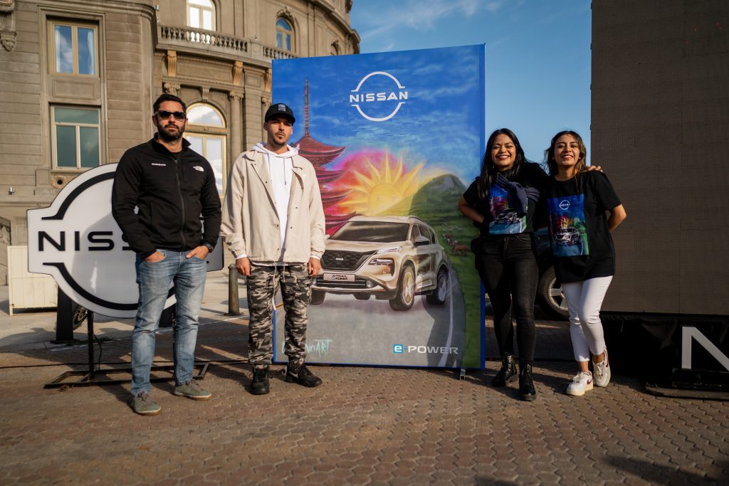 Nissan dijo presente en el clásico Paseo Rostand de la mano del artista José Gallino
