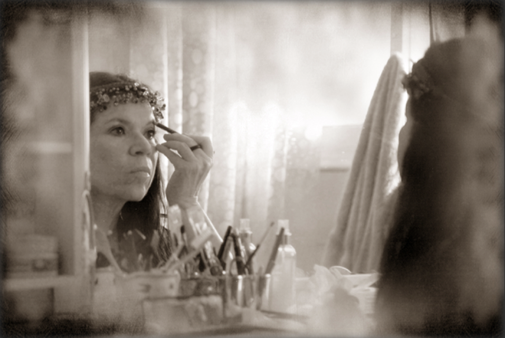 Tita Parra reedita en digital «Amor del Aire» y anuncia ciclo en histórica casa de Violeta