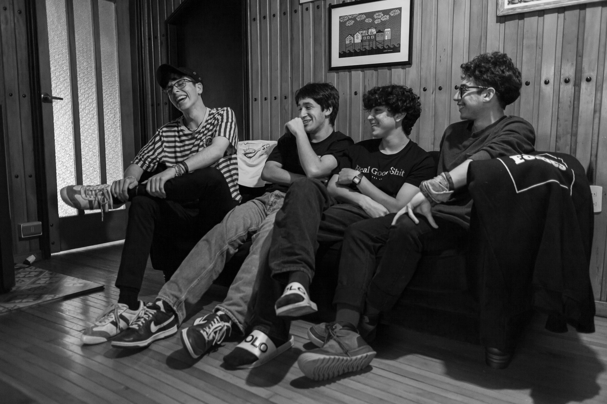 El rock vintage de Los Fomes se consolida en “Contra el Tiempo”, su nuevo EP