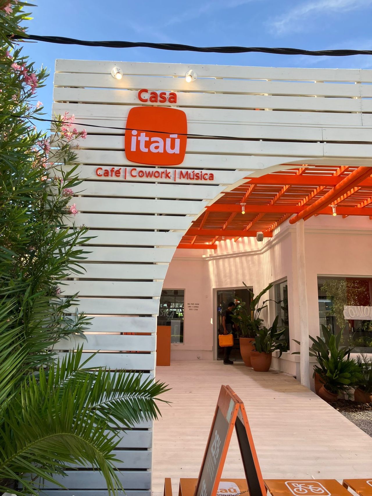 “El verano es muy Itaú”