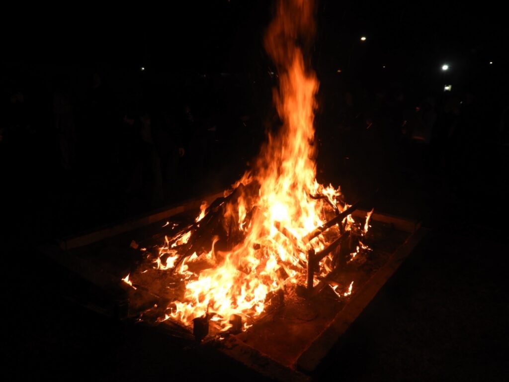 Fuego, vino y tradición: la Noche de San Juan renació en Bodega Ángel Fallabrino